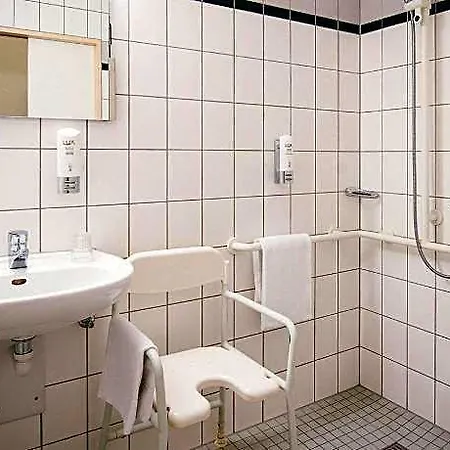 Vienna House Easy By Wyndham 4*