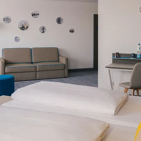 Vienna House Easy By Wyndham 4*