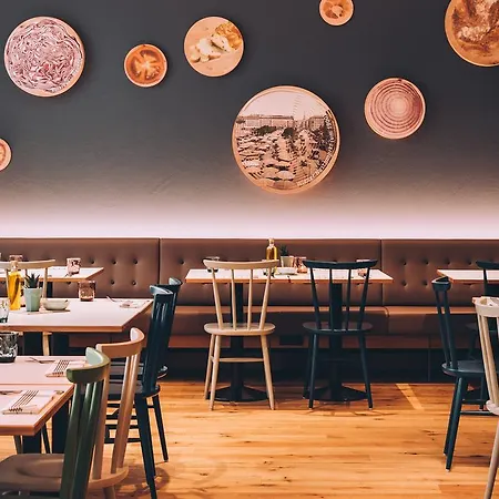 酒店 Vienna House Easy By Wyndham 4*